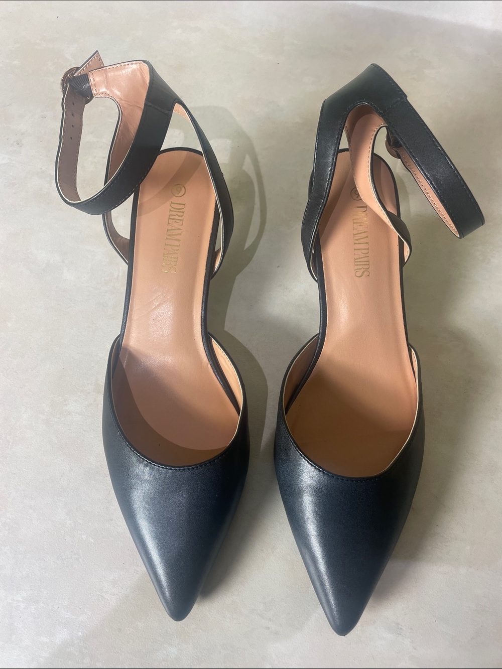 Dream Pairs Black Pointed Ankle-Strap Heels Size 9